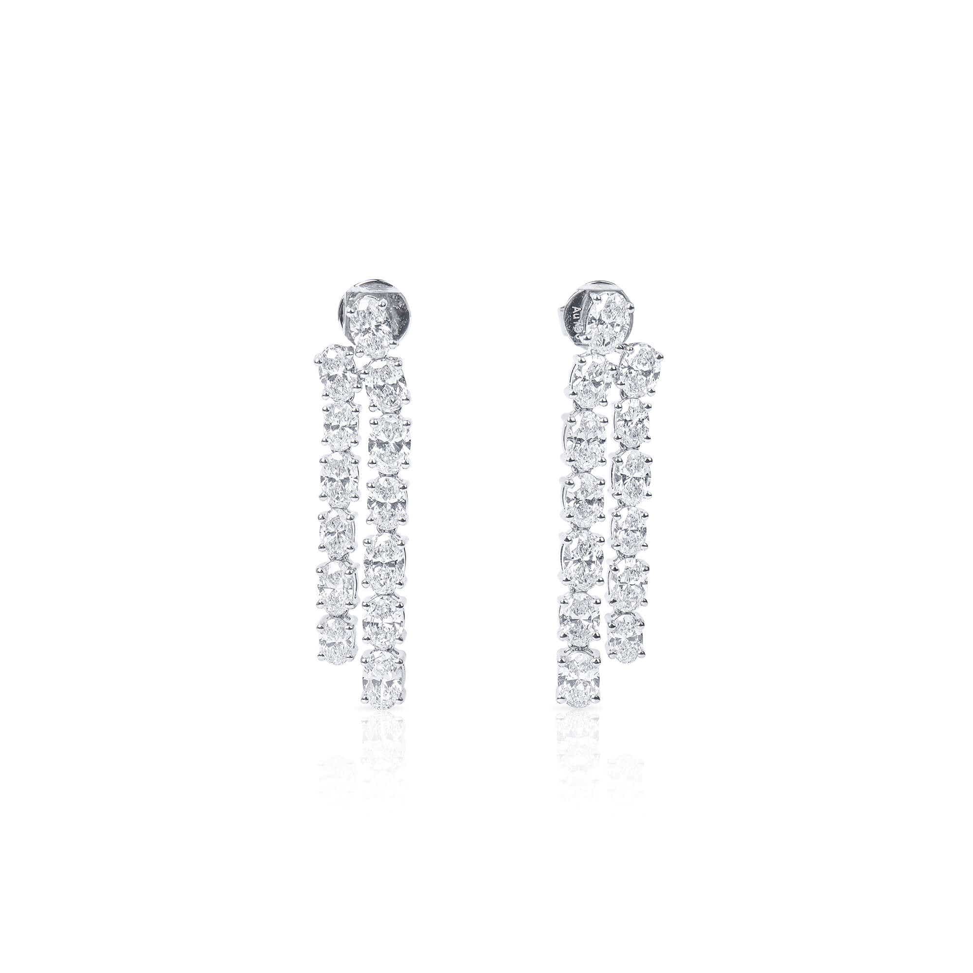White Diamond Earrings, 4.68 Carat, Oval shape